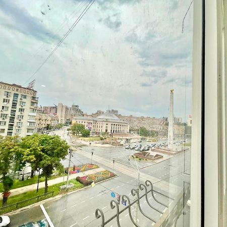 1 Room Apartment Near Peremohy Square Kyiv Exterior photo