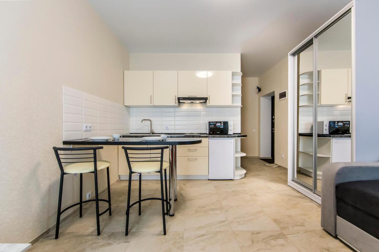 1 Room Apartment Near Peremohy Square Kyiv Exterior photo