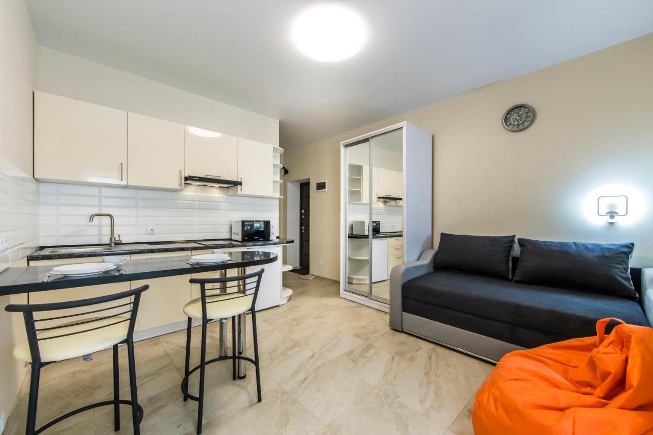 1 Room Apartment Near Peremohy Square Kyiv Exterior photo